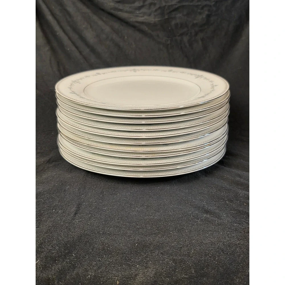 Noritake Maria 6675 Dinner‎ Plates Blue Floral Platinum Trim Japan Replacement
